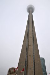 2011-09-30_4841_Toronto_ CN_Tower_553_m_ RM